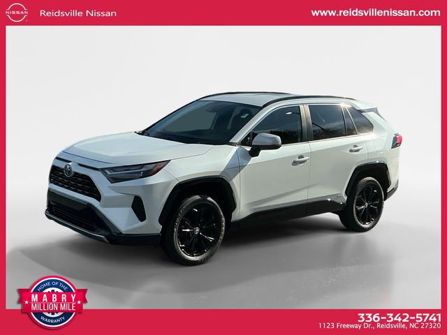 2024 Toyota RAV4 SE's photo