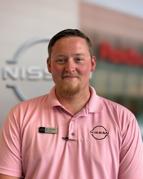 Staff member Alex Brandon from ID_5fc0803a6b41