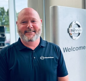 Staff member David Langley from ID_9ba83e43a401