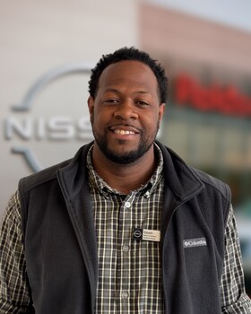 Staff member Mike "Clutch" Allen from ID_5fc0803a6b41