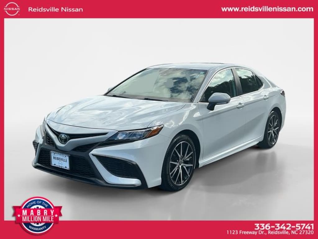 Used 2023 Toyota Camry SE Sedan