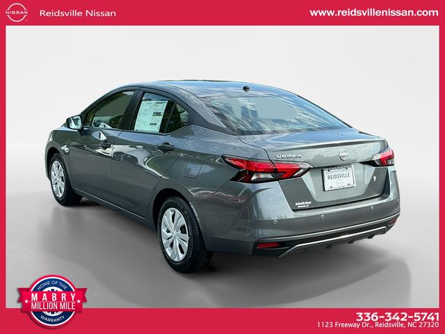2025 Nissan Versa 1.6 S photo 3
