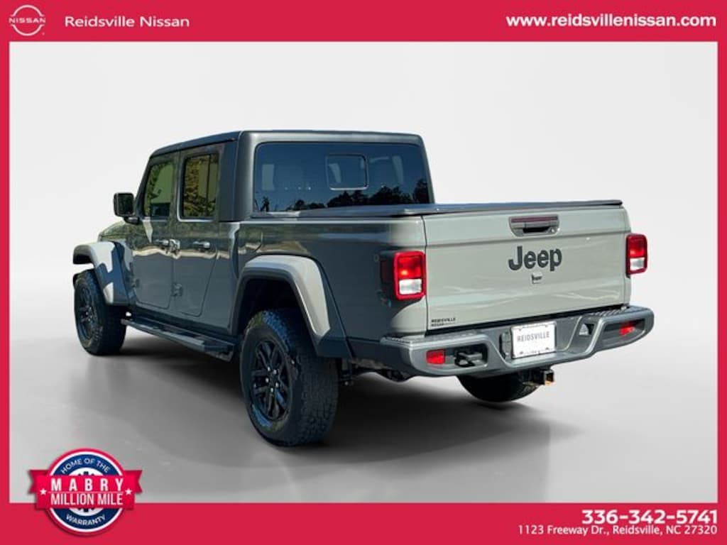 Used 2022 Jeep Gladiator Sport Truck Crew Cab