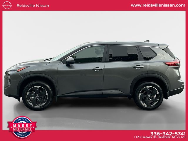 2026 Nissan Rogue SV photo 2