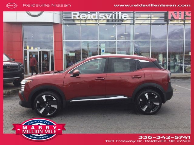 2025 Nissan Kicks SR photo 2
