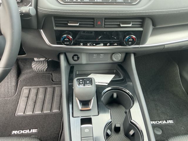 2026 Nissan Rogue SV - Photo 12