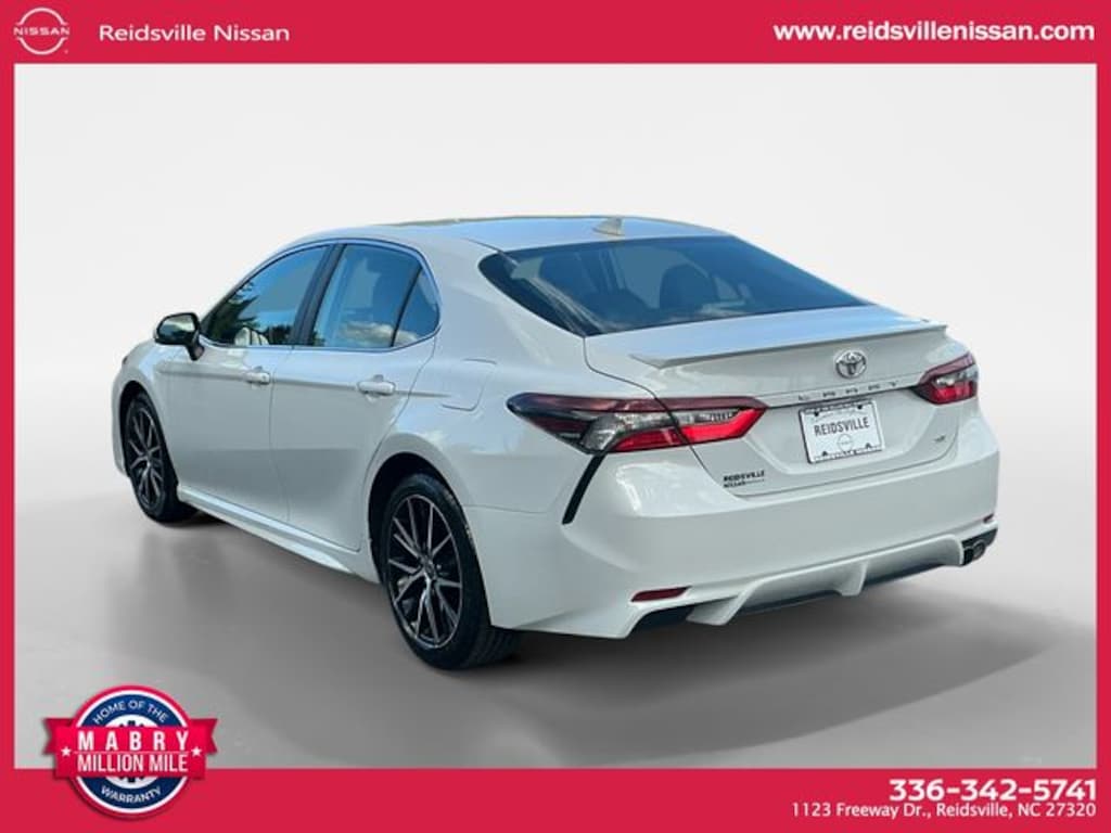 Used 2023 Toyota Camry SE Sedan