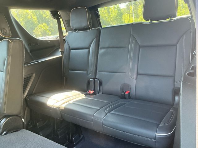 2024 GMC Yukon SLT - Photo 17