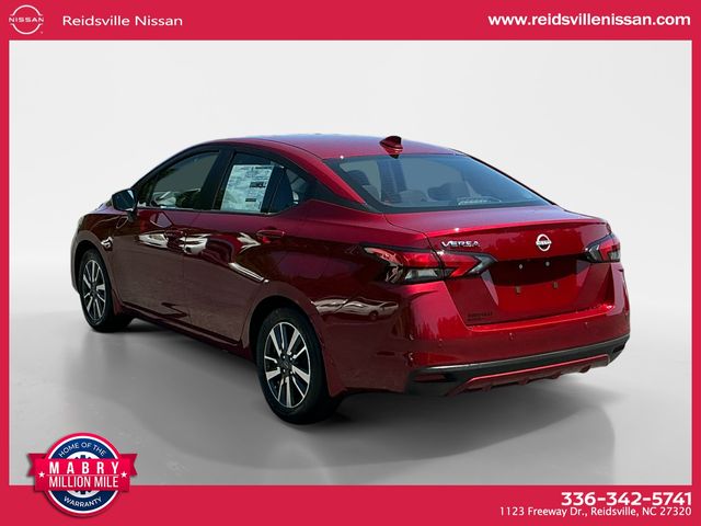 2025 Nissan Versa 1.6 SV photo 3