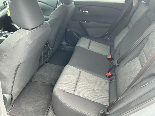 2026 Nissan Rogue SV - Photo 14