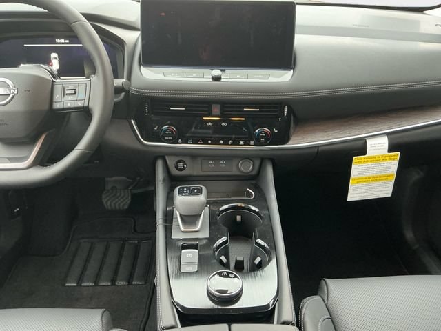 2026 Nissan Rogue Platinum - Photo 13
