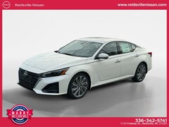 2025 Nissan Altima SL Sedan