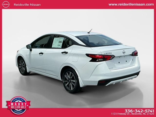 2025 Nissan Versa 1.6 S photo 3