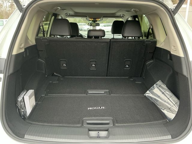 2026 Nissan Rogue Platinum - Photo 18