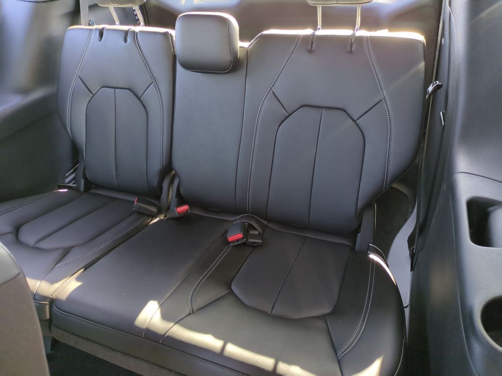 2026 Chrysler Pacifica Select - Photo 20