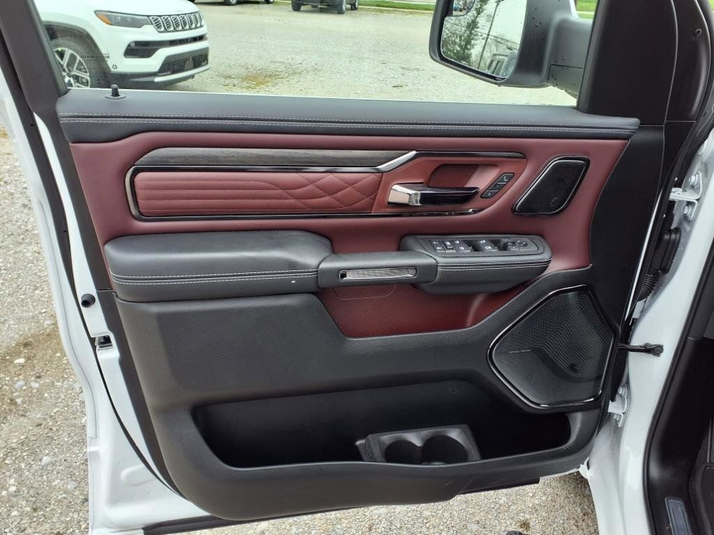 2025 RAM 1500 Limited - Photo 16