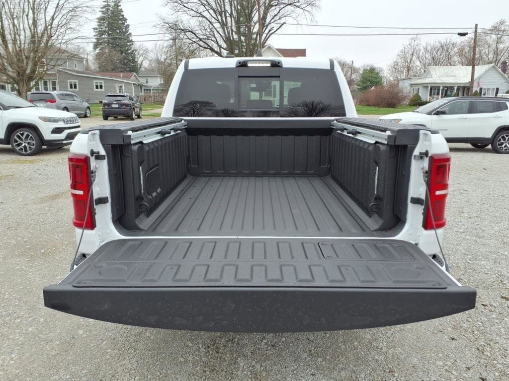2025 RAM 1500 Limited - Photo 12