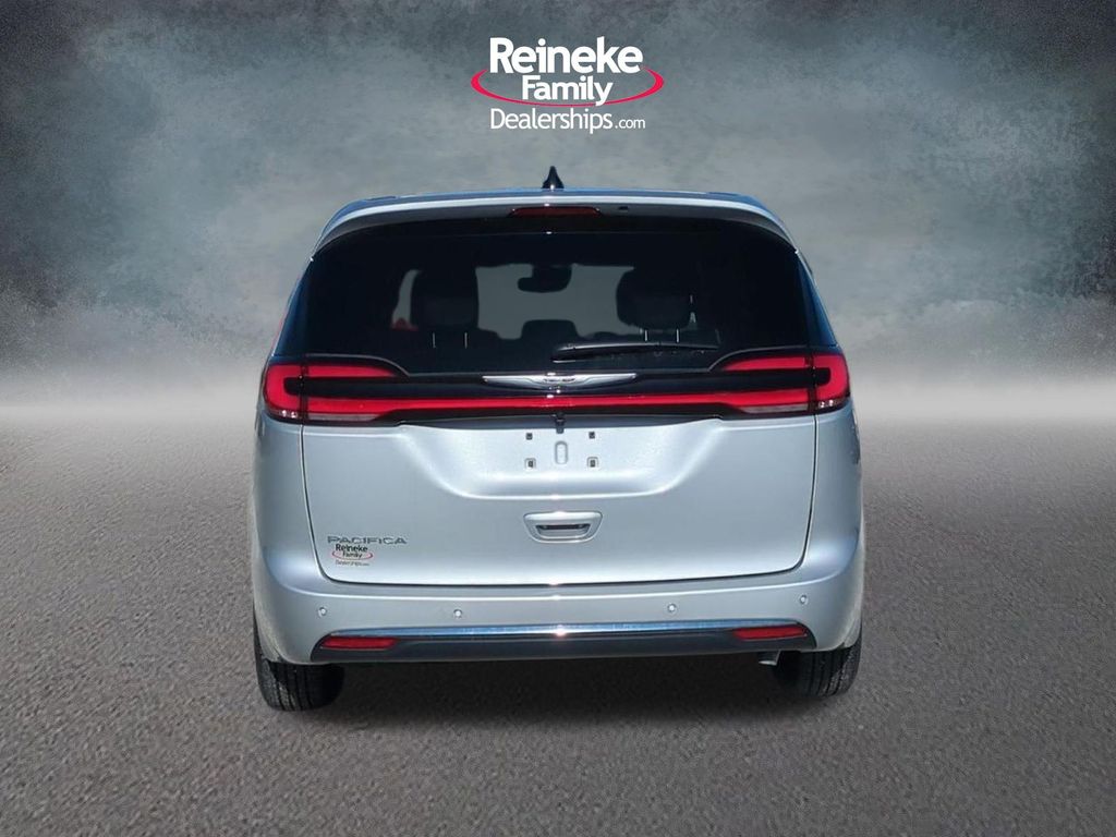 2026 Chrysler Pacifica Select - Photo 6
