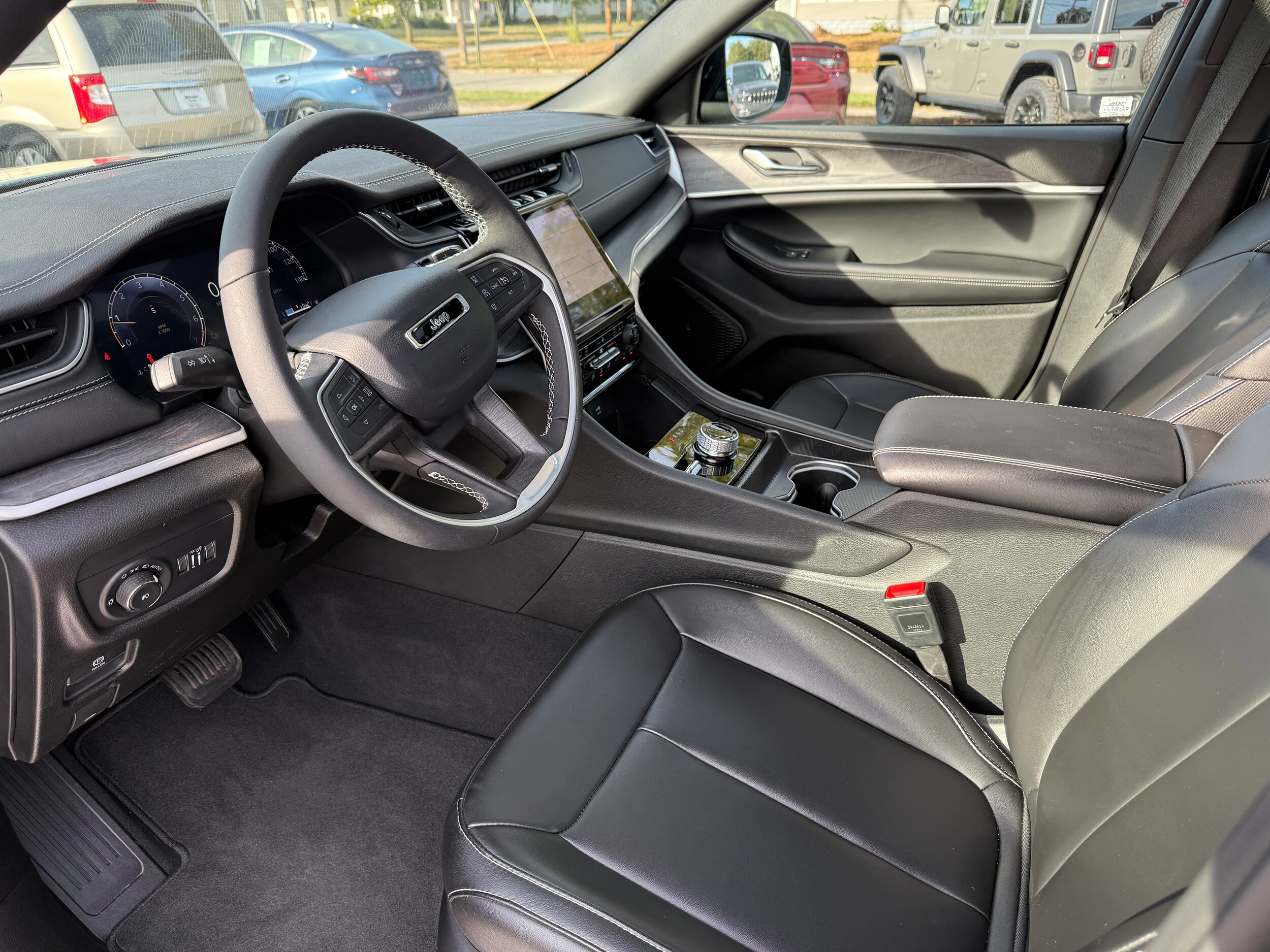 2024 Jeep Grand Cherokee Limited - Photo 9