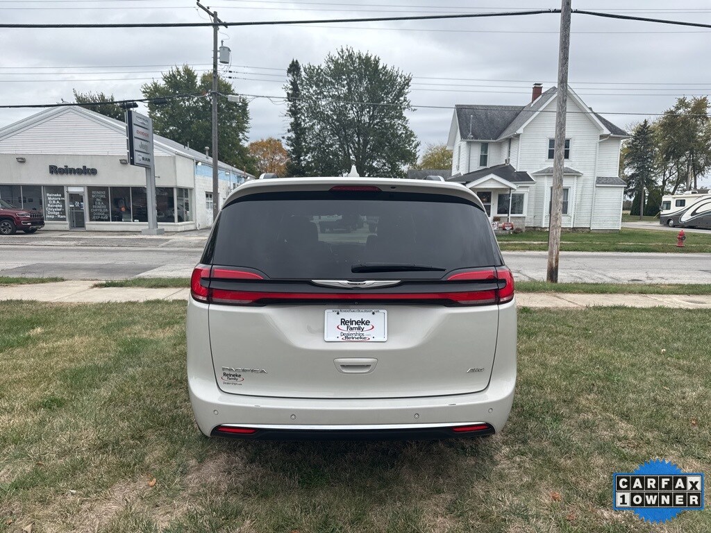 2021 Chrysler Pacifica Pinnacle photo 4