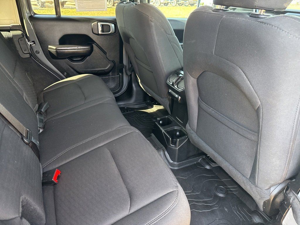 2020 Jeep Wrangler Unlimited Willys - Photo 15