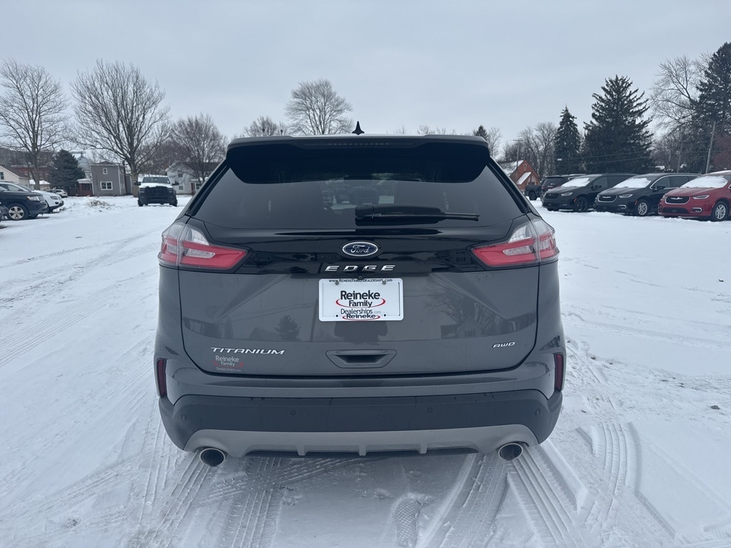 Used 2022 Ford Edge Titanium SUV