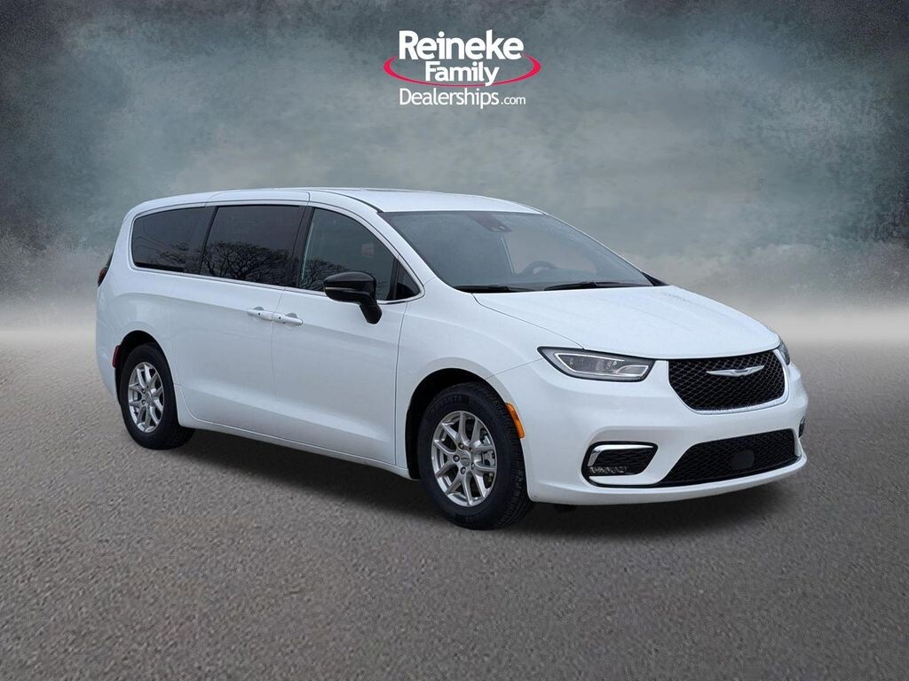 Used 2025 Chrysler Pacifica Select Minivan/Van
