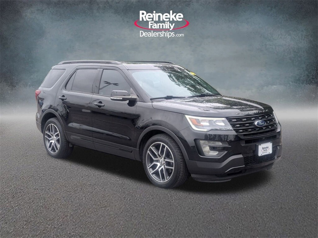 2017 Ford Explorer Sport photo 2