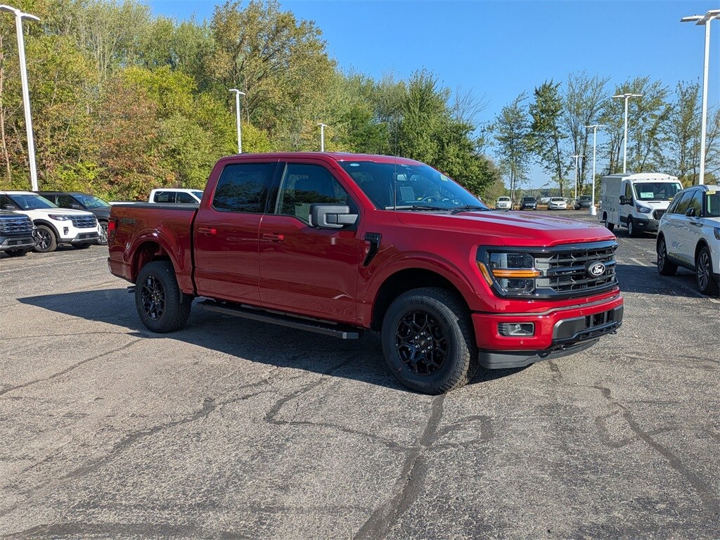 2025 Ford F-150 XLT photo 3