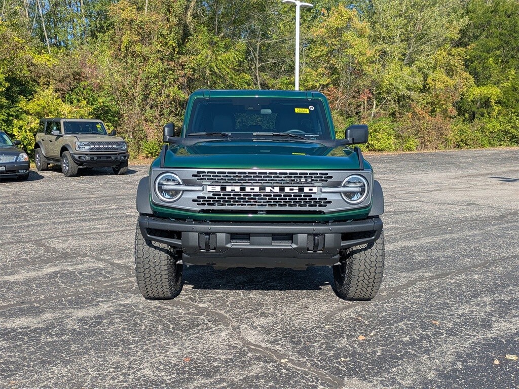 2025 Ford Bronco Badlands photo 2