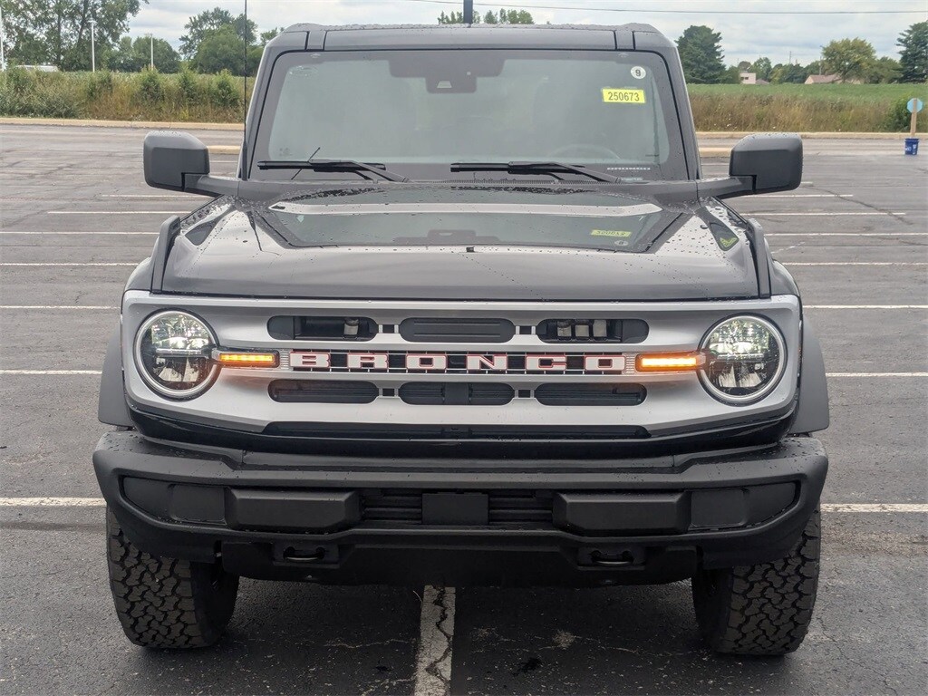 2025 Ford Bronco Big Bend photo 2