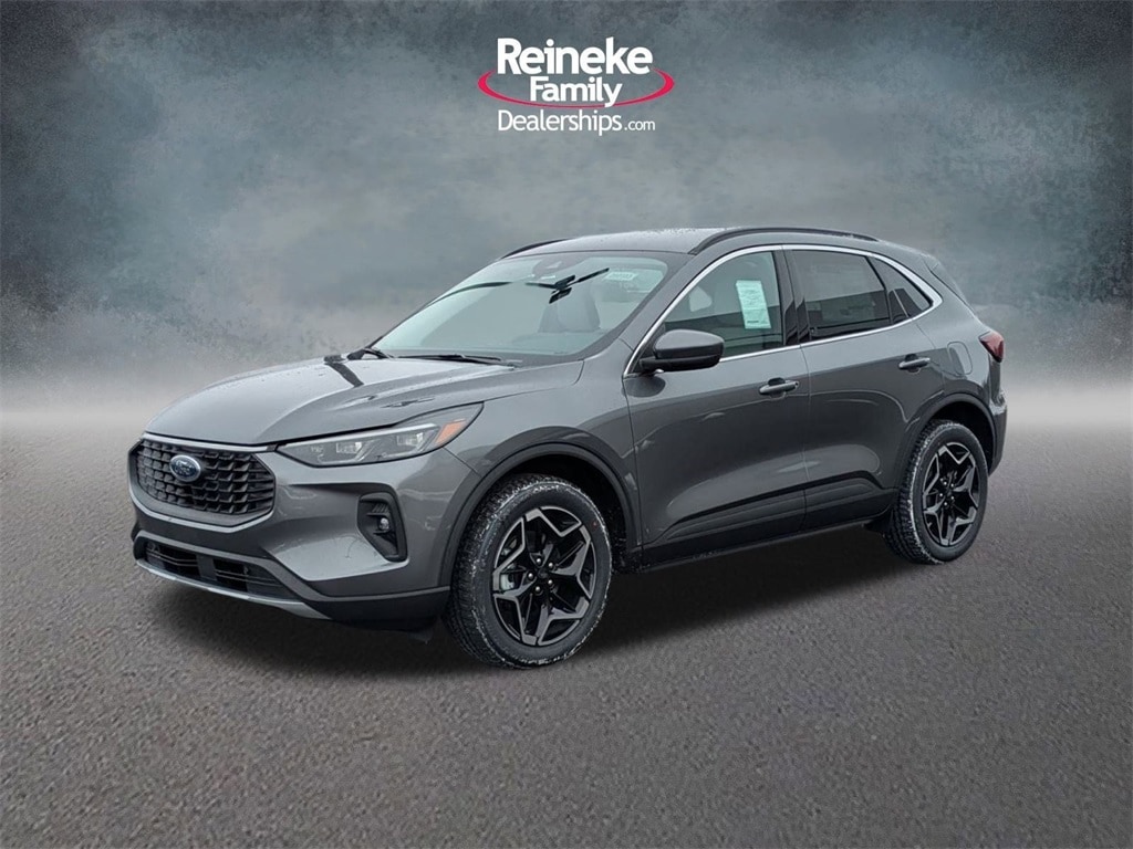 2026 Ford Escape Platinum's photo