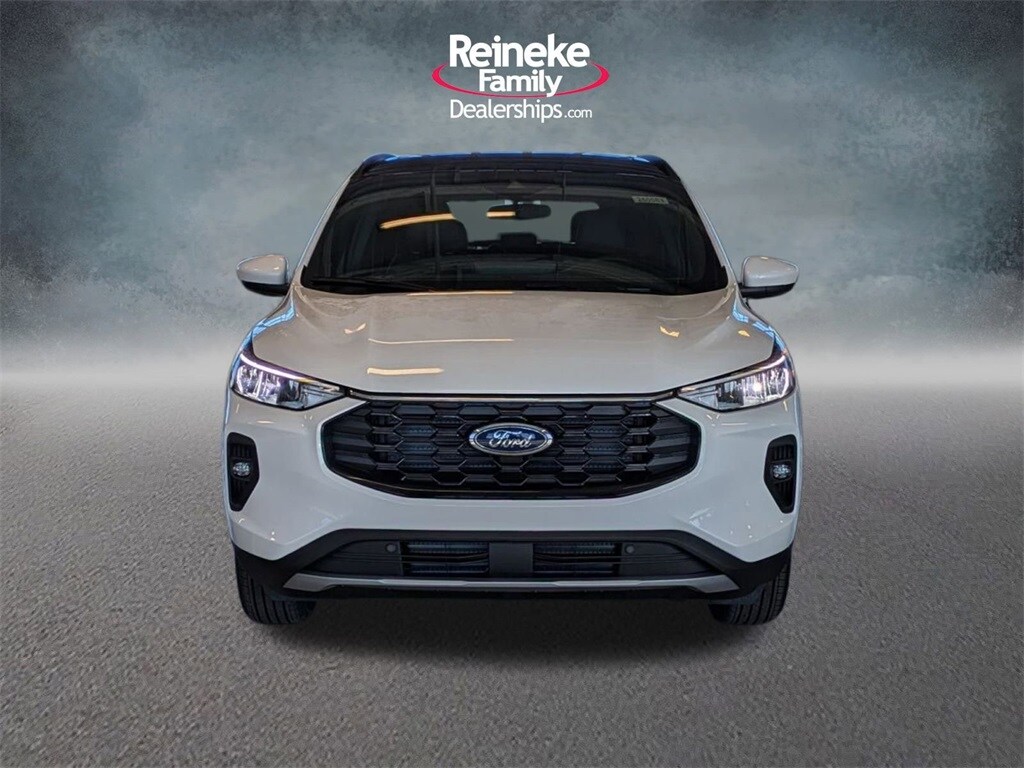 2026 Ford Escape ST-Line Select photo 2