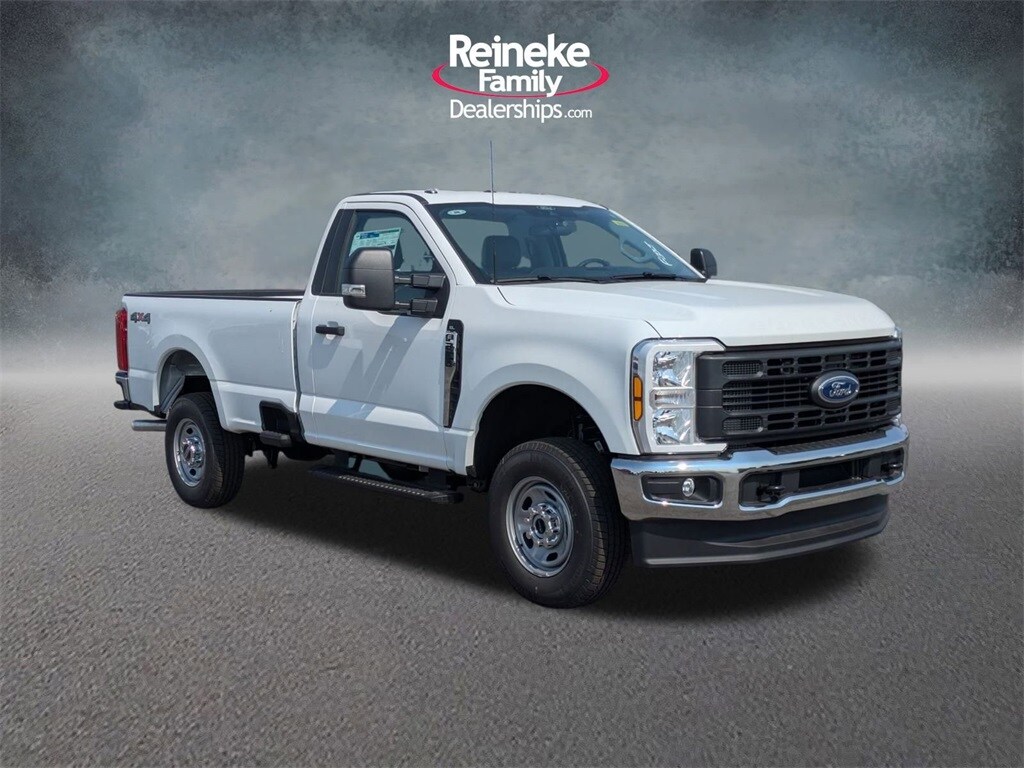 2025 Ford F-250 photo 3