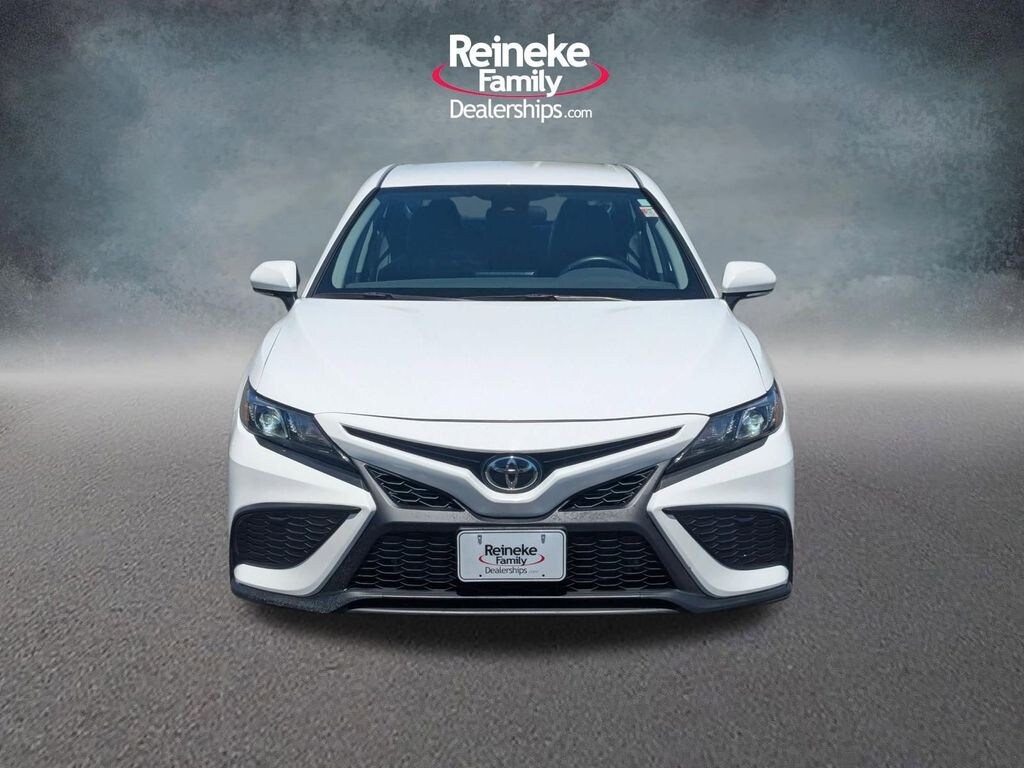 Used 2024 Toyota Camry SE Sedan