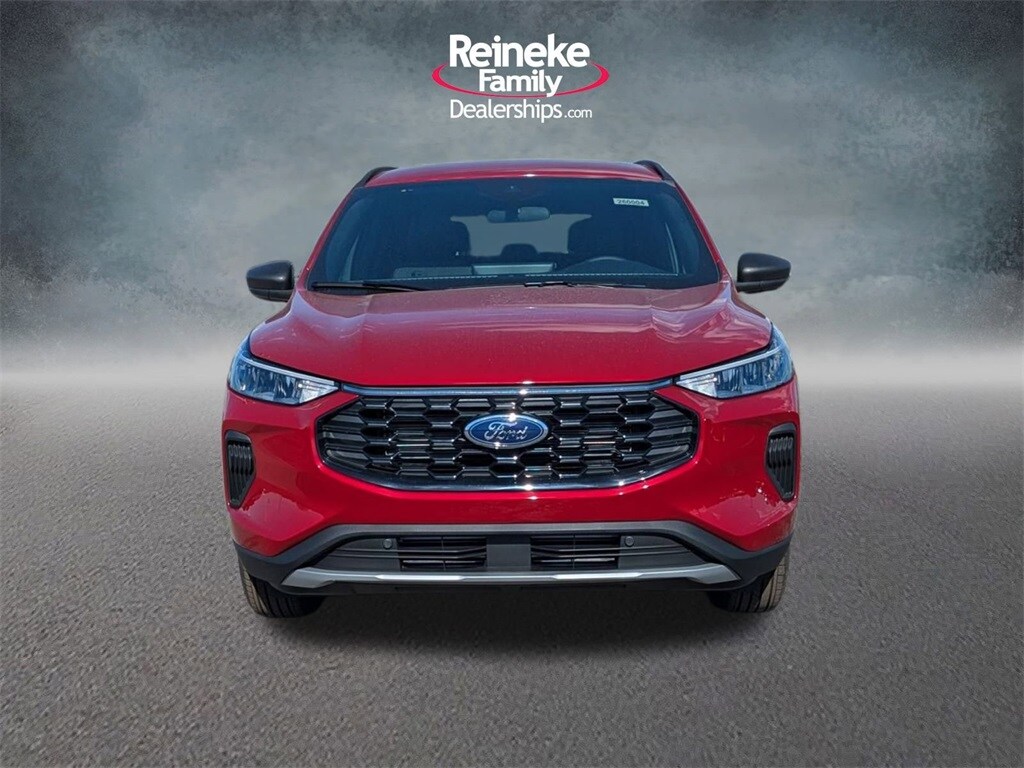 2026 Ford Escape ST-Line photo 2