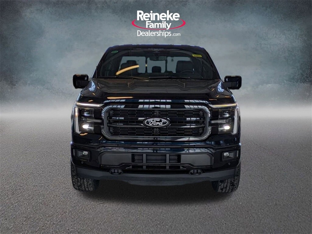 2025 Ford F-150 Lariat photo 2