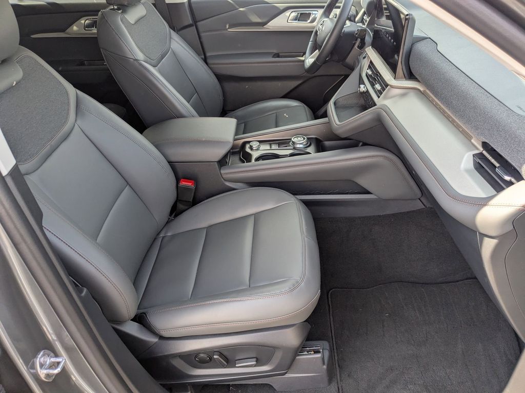2026 Ford Explorer Active - Photo 23