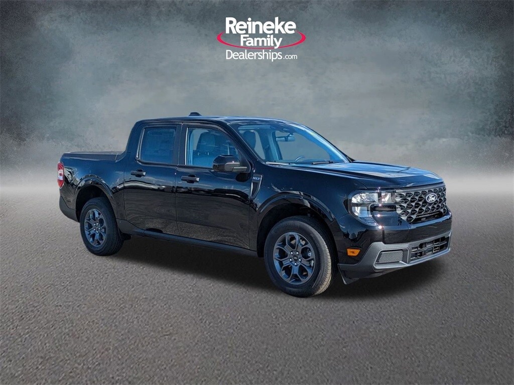 2025 Ford Maverick XLT photo 2