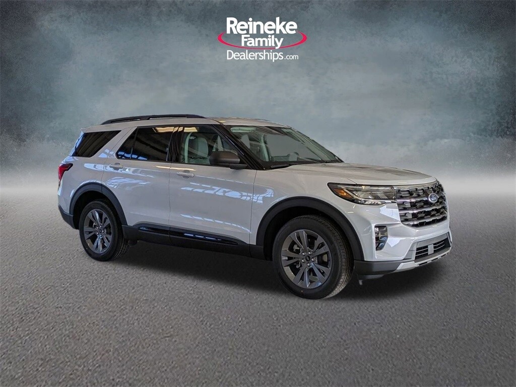 2026 Ford Explorer photo 3