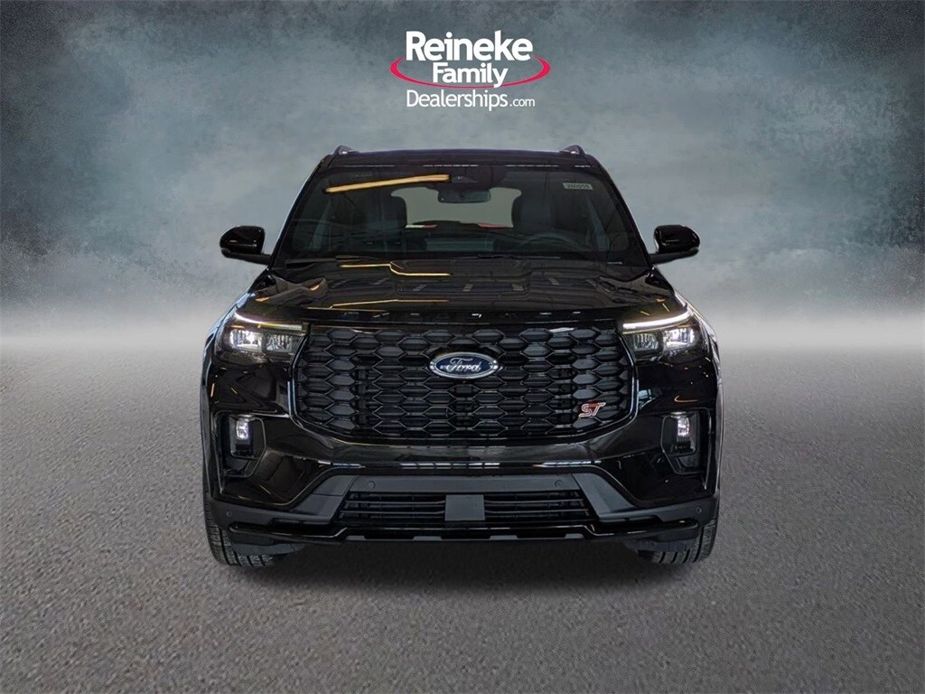 2026 Ford Explorer ST photo 2