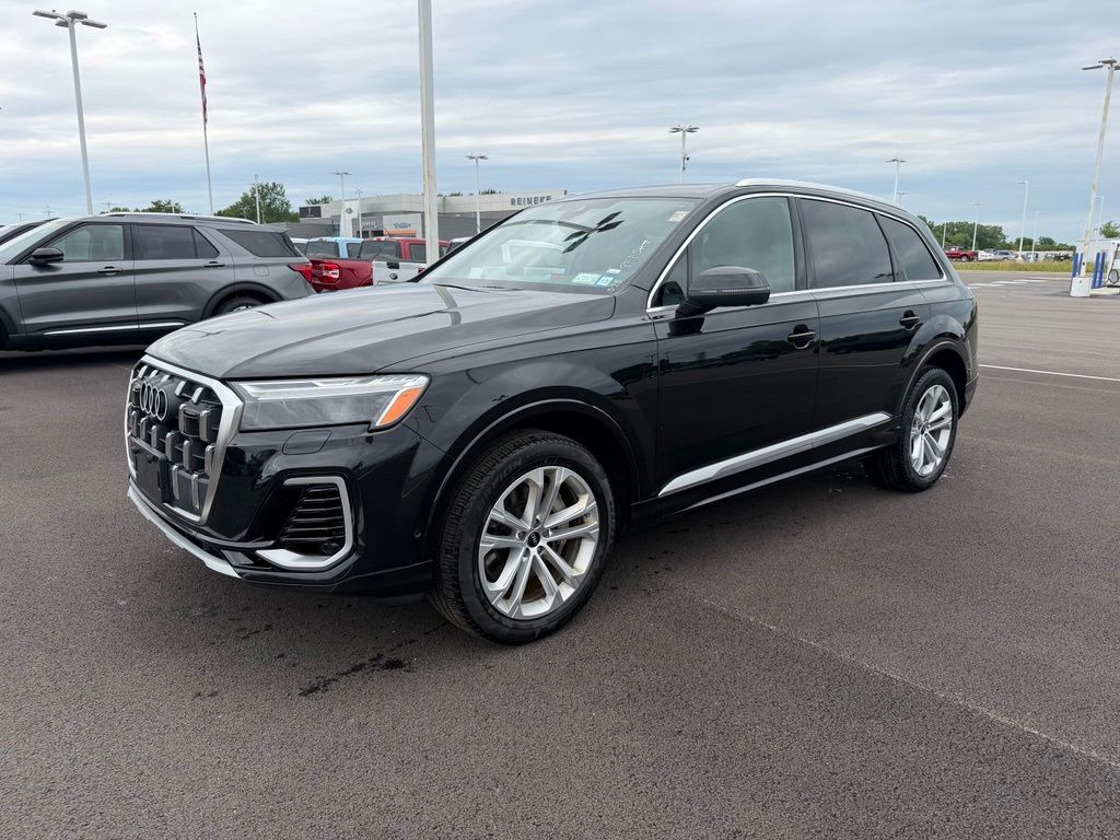 2025 Audi Q7 55 Premium Plus quattro Tiptronic's photo