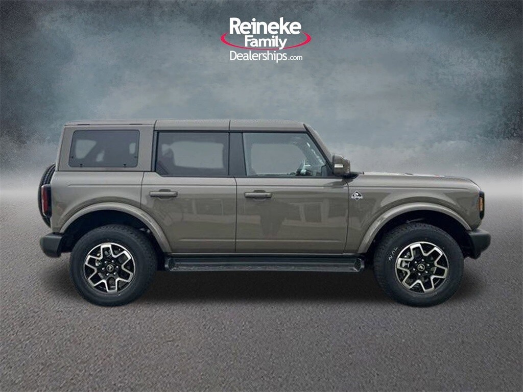 New 2025 Ford Bronco Outer Banks SUV