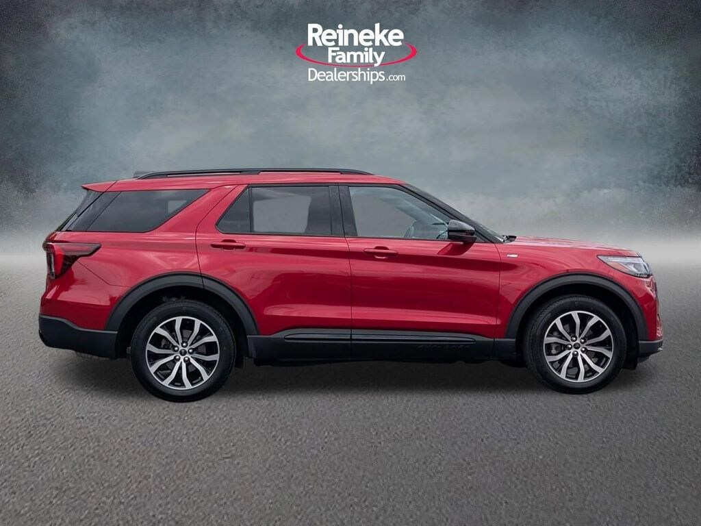 Used 2025 Ford Explorer ST-Line SUV