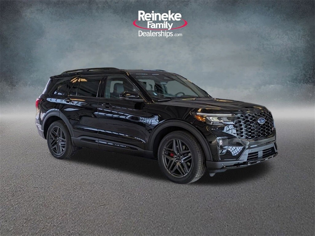 2026 Ford Explorer ST photo 3