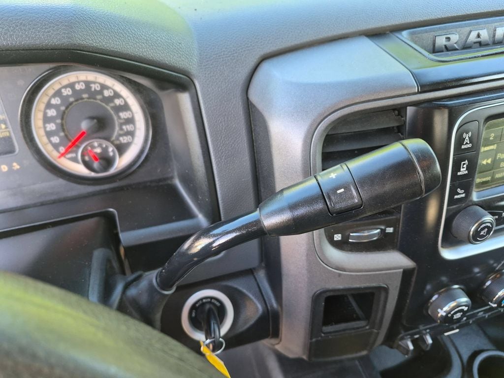 2018 RAM Ram 3500 Chassis Cab Tradesman - Photo 12