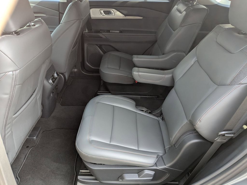 2026 Ford Explorer Active - Photo 19