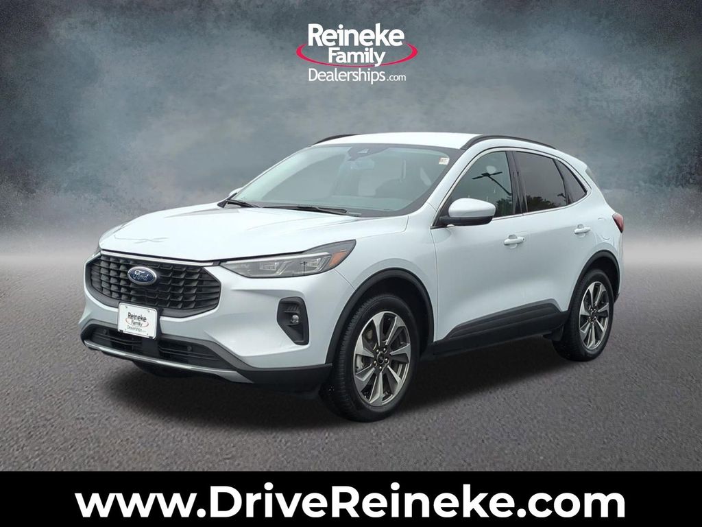 2025 Ford Escape Platinum AWD