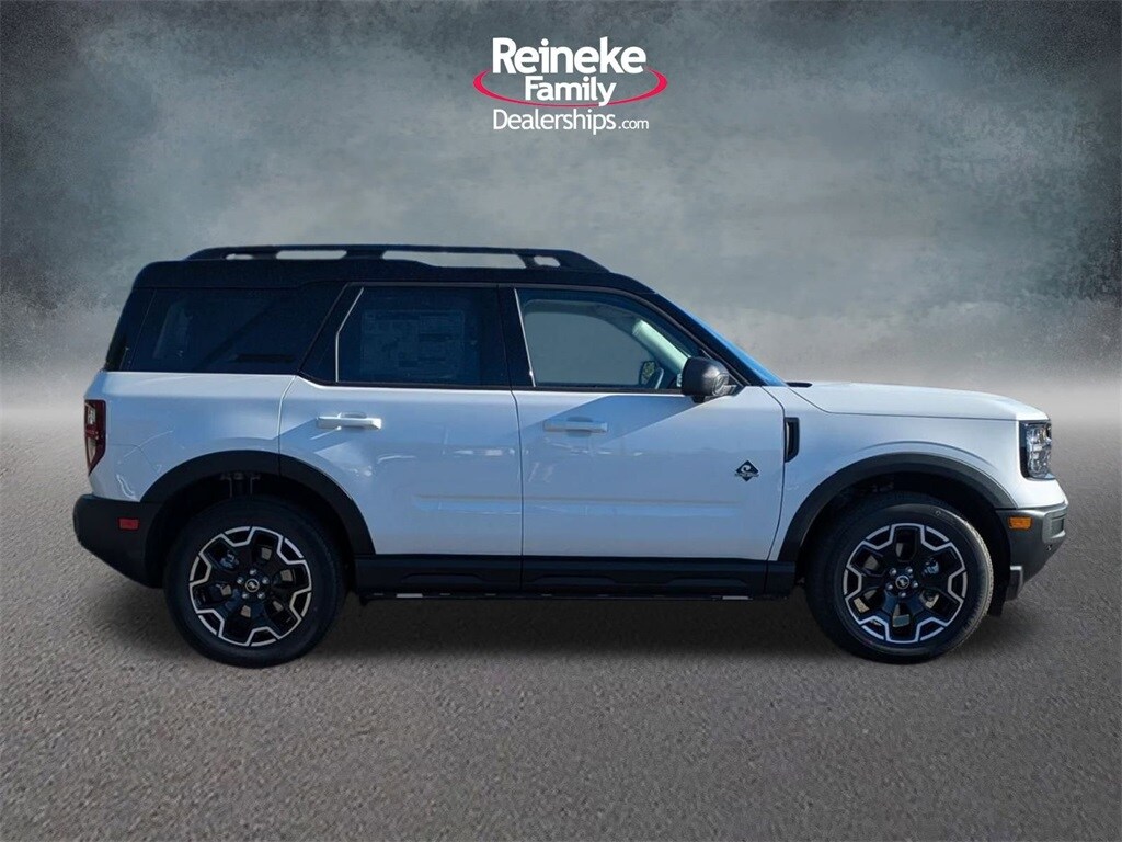 2025 Ford Bronco Sport Outer Banks photo 4