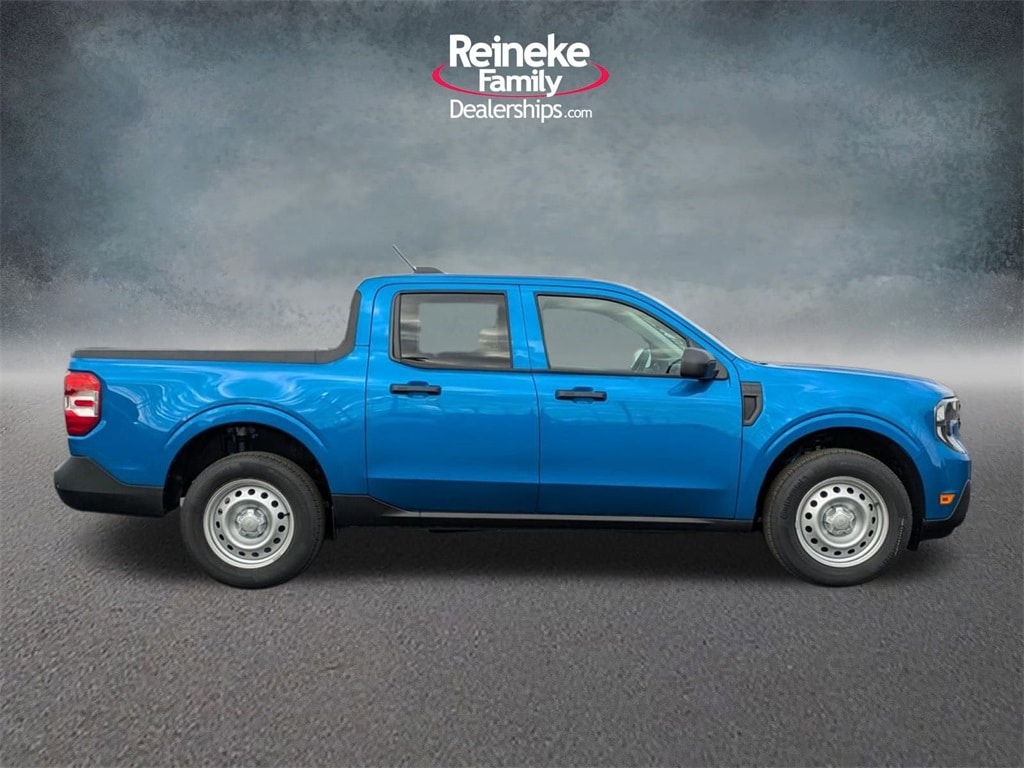New 2025 Ford Maverick XL TRUCK